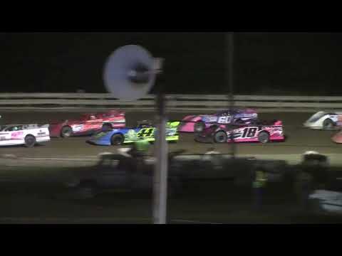 Hummingbird Speedway (8-9-25): Gio's BBQ Semi Late Model Feature - dirt track racing video image