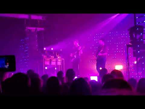 Milky Chance- Feeling For You (Full Song Live)