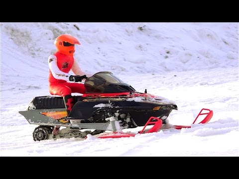 RC ADVENTURES - Castle Mamba Monster 2 Brushless 2200kv Ski-Doo MXZ on 3s Lipo, Art Attack - UCxcjVHL-2o3D6Q9esu05a1Q