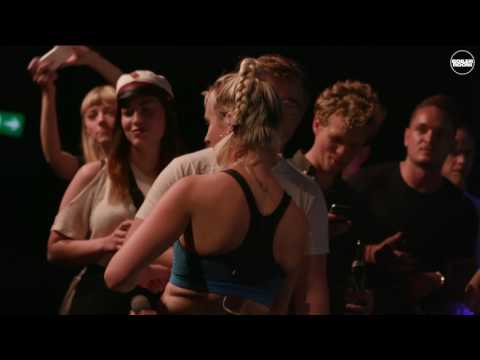 Boiler Room x Nike: Mø - "Infinite Run Mix" - UCGBpxWJr9FNOcFYA5GkKrMg