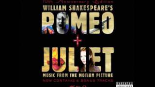 Romeo & Juliet (1996) – Radiohead – Talk Show Host