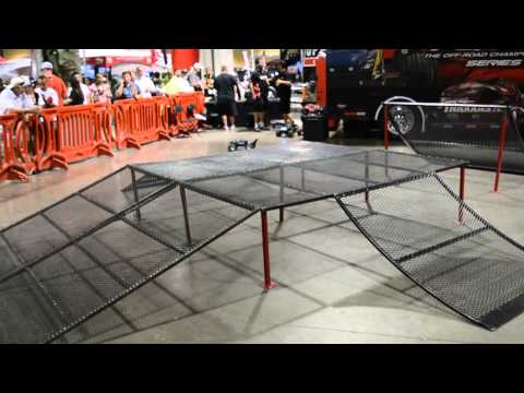 TRAXXAS RC Trucks, freestyle ramp jump "demo" - UChrFiurOep27j4BU2Uoaysg