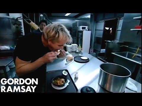 Gordon Eats Shark Fin Soup in Taipei - Gordon Ramsay - UCIEv3lZ_tNXHzL3ox-_uUGQ