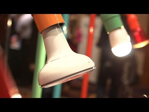 CNET Update - The smart home talks to Siri at CES 2015 - UCOmcA3f_RrH6b9NmcNa4tdg
