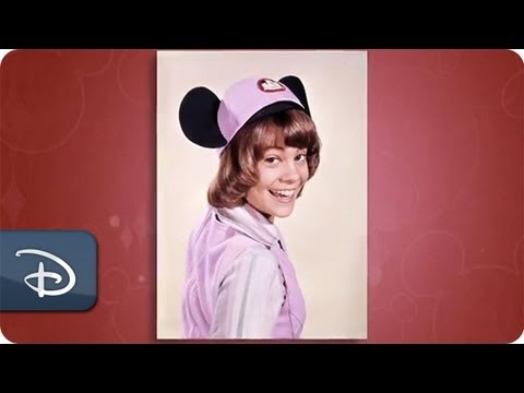 Former 70s Mouseketeer Lisa Whelchel Celebrates a Birthday | Walt Disney World - UC1xwwLwm6WSMbUn_Tp597hQ