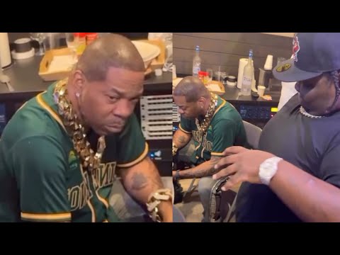 Busta Rhymes Looks Disappointed After Letting 400LB Rapper Freestyle For Him