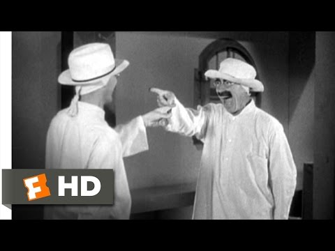 The Mirror Scene - Duck Soup (7/10) Movie CLIP (1933) HD - UC3gNmTGu-TTbFPpfSs5kNkg