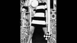 Twiggy - Supermodel and Fashion icon of the 60s