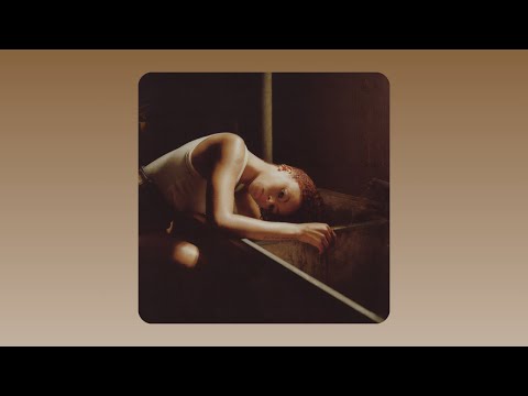 Ravyn Lenae - 1 of 1