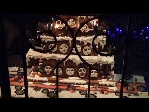 Haunted Mansion Holiday Detailed Look at Special 13-Year Gingerbread Centerpiece, Disneyland - UCe-gHr2O_LP7t0YJYHZQZlg