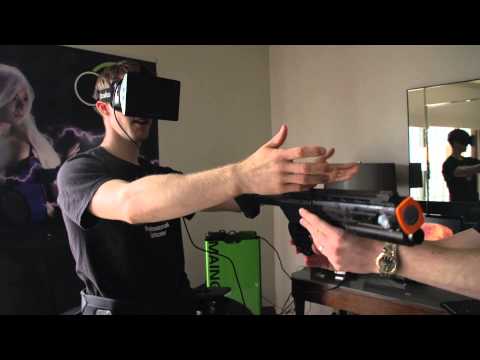 Virtuix Omni & Oculus Test Drive - Linus & Slick Virtual Reality Virgins - UCXuqSBlHAE6Xw-yeJA0Tunw