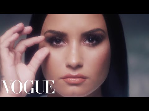 Demi Lovato, Unfiltered: A Pop Star Removes Her Makeup | Vogue - UCRXiA3h1no_PFkb1JCP0yMA