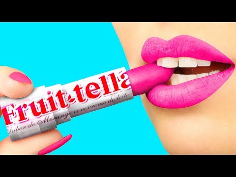 11 Funny Makeup Pranks/ Prank Wars - UCWwqHwqLSrdWMgp5DZG5Dzg