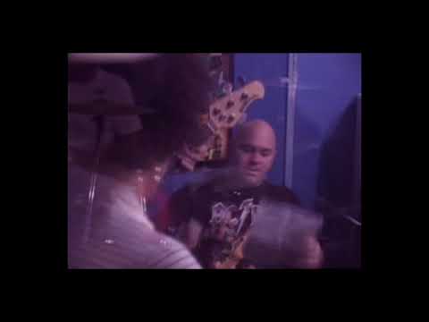 Leonard - Beating Around The Bush (AC/DC cover)