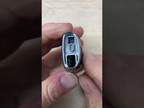Hoe vervang je de batterij van de afstandsbediening van een Hyundai auto?
