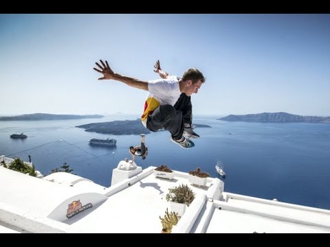 Freerunning through rooftops in Greece - UCblfuW_4rakIf2h6aqANefA