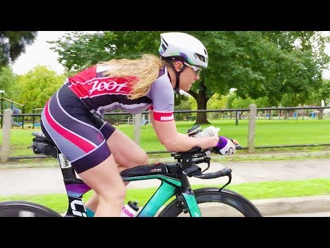 Meet the Iron Woman who fought 11 IRONMAN triathlons | Quest for Kona E1 - UCblfuW_4rakIf2h6aqANefA