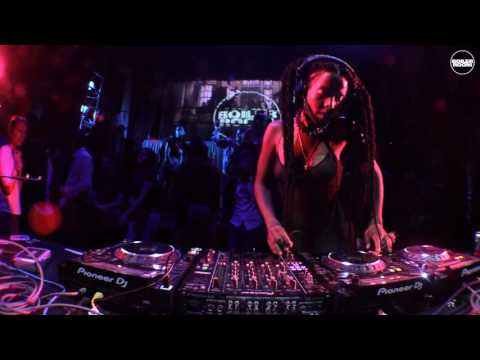 Juliana Huxtable Boiler Room Brooklyn DJ Set - UCGBpxWJr9FNOcFYA5GkKrMg