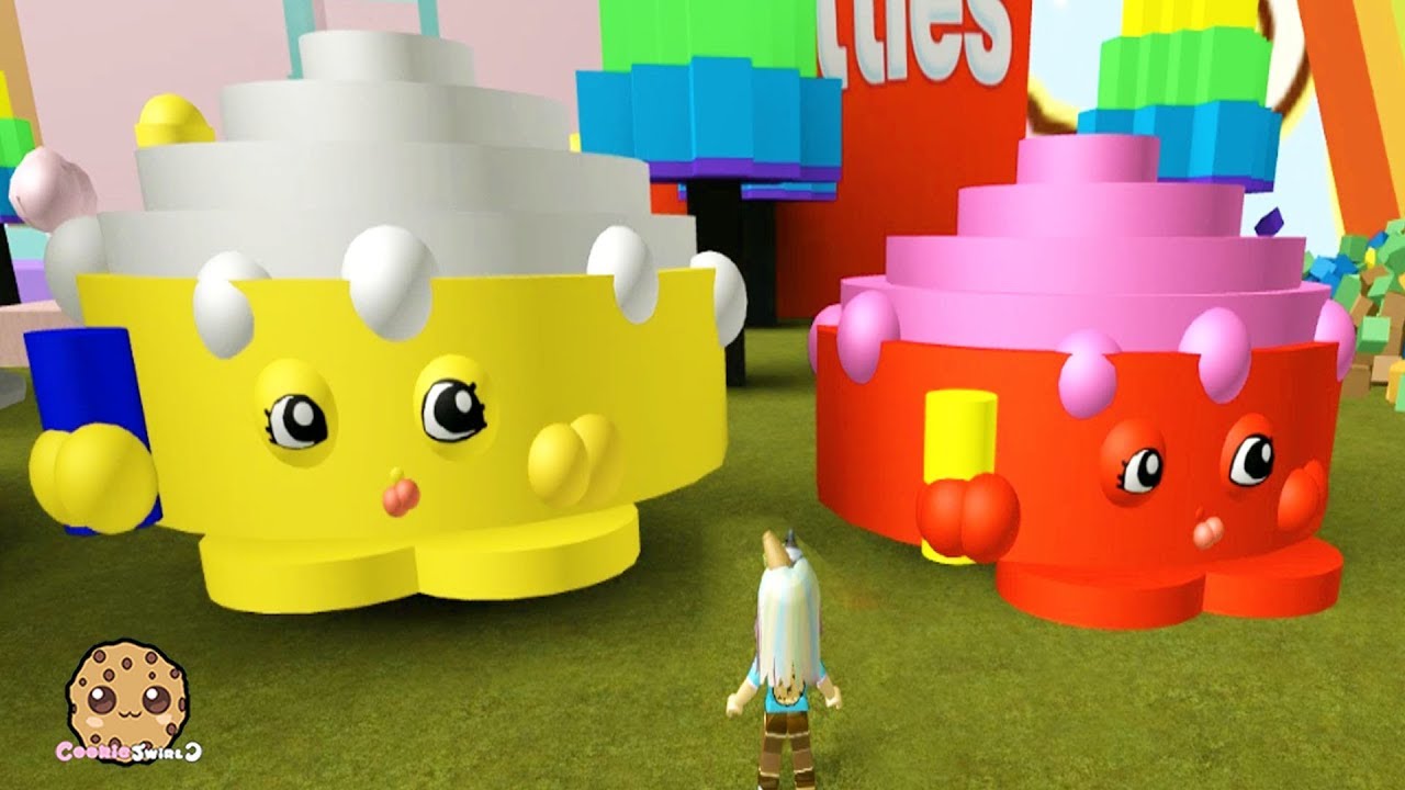 Giant Shopkins Let S Play Roblox Games With Cookie Swirl C