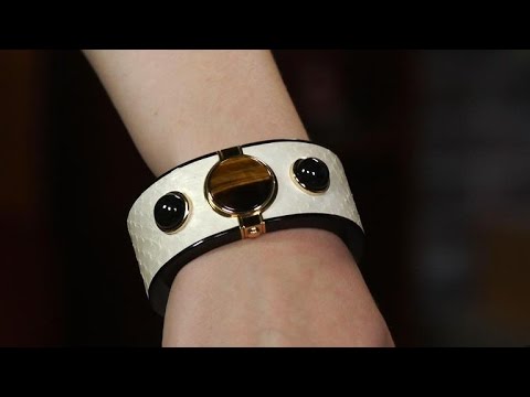 CNET Update - With Intel's MICA, jewelry has a phone number - UCOmcA3f_RrH6b9NmcNa4tdg