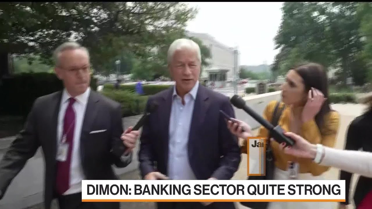 Dimon Doubts JPMorgan Will Have to Buy More Banks