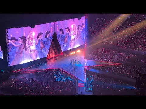 Beyonce - Cowboy Carter Tour Houston - "SWEET HONEY BUCKIN"
