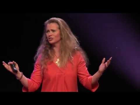 Changing the world through social entrepreneurship: Willemijn Verloop at TEDxUtrecht - UCsT0YIqwnpJCM-mx7-gSA4Q