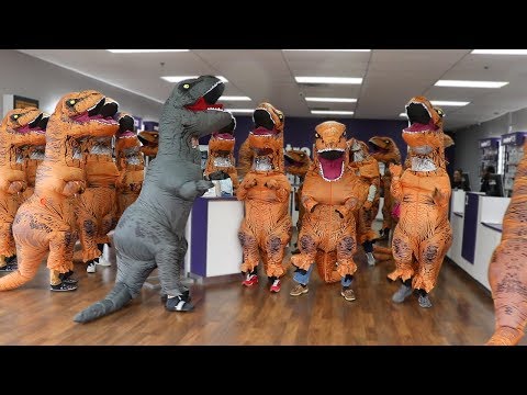 Walking Into Random Stores With 100 Dinosaurs - UCX6OQ3DkcsbYNE6H8uQQuVA