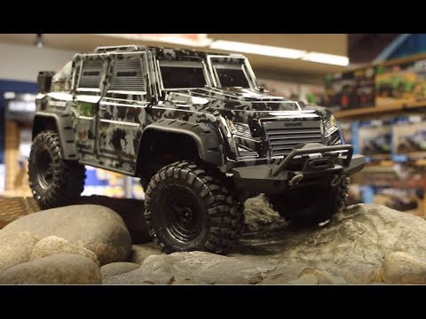 Traxxas TRX-4 Tactical Unit 1/10 Scale Crawler - Unbox & Drive - UCy5n8D4U_9_igTsIdhGSV0A