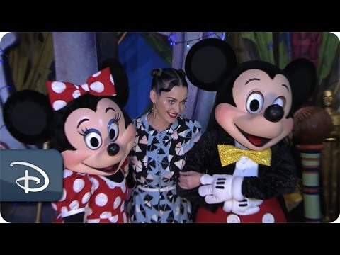 Katy Perry Visits Walt Disney World Resort | Disney Parks - UC1xwwLwm6WSMbUn_Tp597hQ