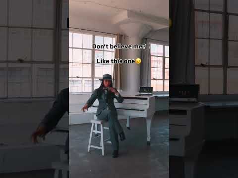 bruh calls herself CEO of Time Signatures? #jazz #oddtimesignatures #polyrhythms #musicians