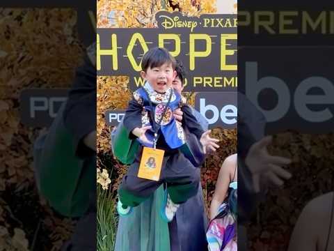 Money Today or Green Carpet Tomorrow? (Hoppers World Premiere)