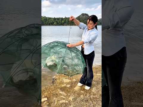 চকলেট দিয়ে মাছ ধরলাম😱 #shorts #fishing