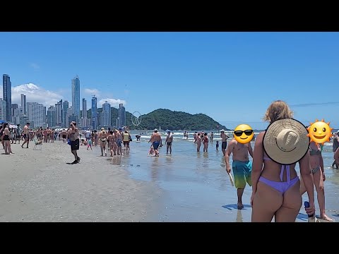 Praia Central de Balneário Camboriú 🇧🇷  Brasil 👙🌊🚶‍♀️🏝 Réveillon 2023 #praia