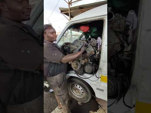 Is it possible to lift engine with bare hands?