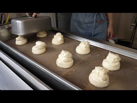 Fluffy chocolate souffle pancake with whipped cream - Korean street food / 폭신한 초콜릿 수플레 팬케이크