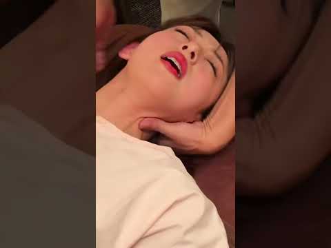 Neck Crack ASMR | Pijat Kretek Leher Jepang | 首ボキ整体 #shorts