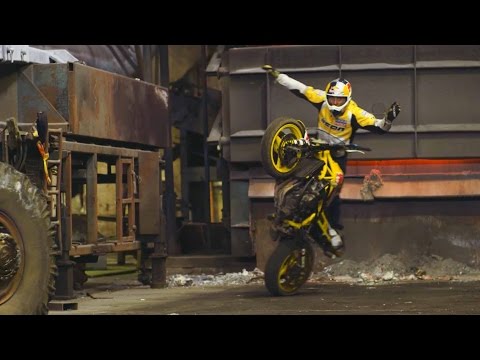 Sportbike Stunt Riding Tricks in a Warehouse - UCblfuW_4rakIf2h6aqANefA