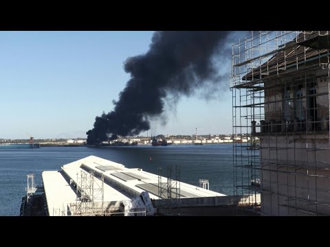 Black smoke billows from fire at refinery in Havana | AFP