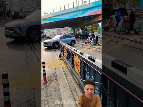 Pagar kereta mau di tutup⁉️
