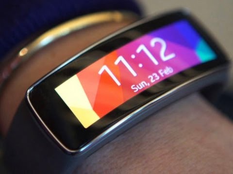 CNET Update - Samsung reveals Galaxy S5 with new wearables - UCOmcA3f_RrH6b9NmcNa4tdg