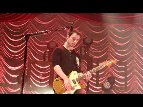 Paramore - My Heart (Screamo) HD (London Wembley Arena 18/12/2009)