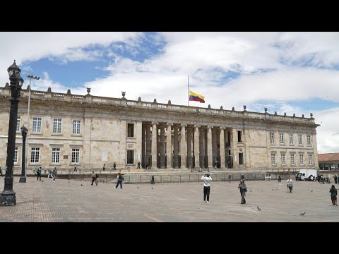 Colombian flags at half-mast in Bogota after presidential hopeful dies | AFP