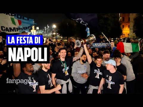 Napoli festeggia l'impresa in Coppa Italia della GeVi Basket: "Una vittoria dopo anni di sofferenze"