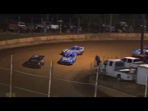 Stock 4b at Winder Barrow Speedway May 7th 2022 - dirt track racing video image