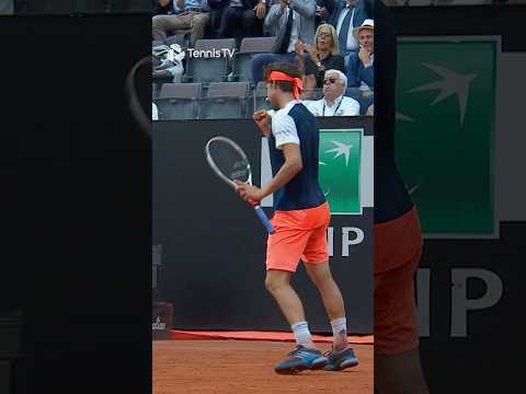 Thiem ROCKET Backhand Against Nadal 🚀