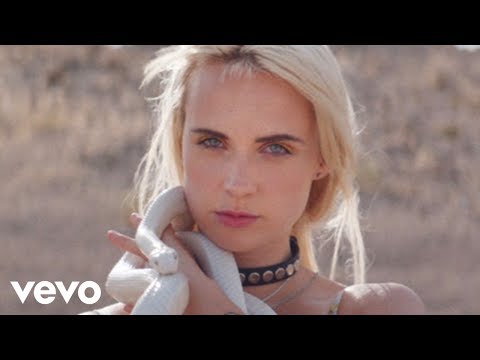 MØ - Final Song (Official Video) - UCtGsfvj155zp8maBFng9hHg