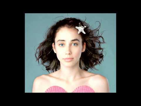 What does it mean to be beautiful? | Esther Honig | TEDxVancouver - UCsT0YIqwnpJCM-mx7-gSA4Q