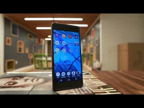 Sony Xperia X phone is boxy, but nice - UCOmcA3f_RrH6b9NmcNa4tdg