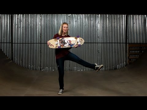 Longboard BoardGuide Reviews: The Arbiter LCD with Lindsay - UC2jAMPK5PZ7_-4WulaXCawg